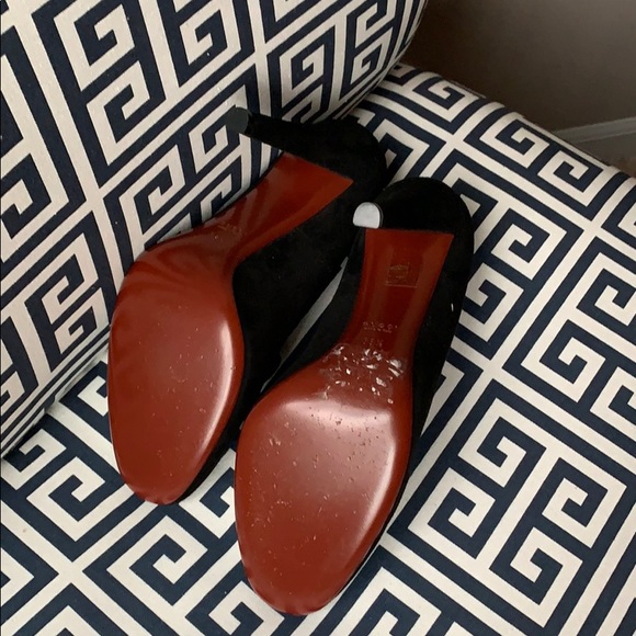 Black Suede Gucci Mischa Tassel Pumps - Picture 2 of 6